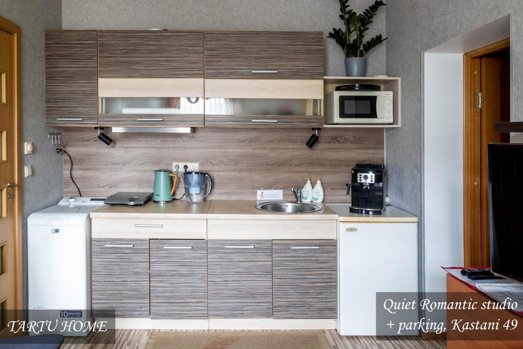 Quiet Romantic Studio Plus Parking, Tartu Home Exterior foto